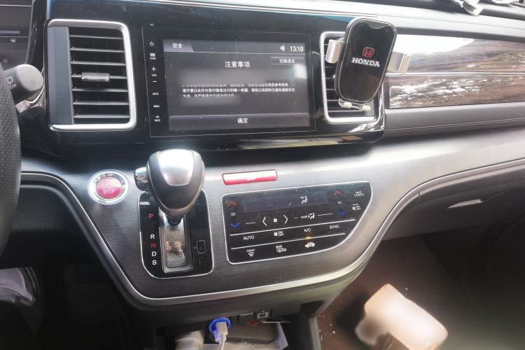 Used Honda Elysion 2016 2.4L Luxury Edition
