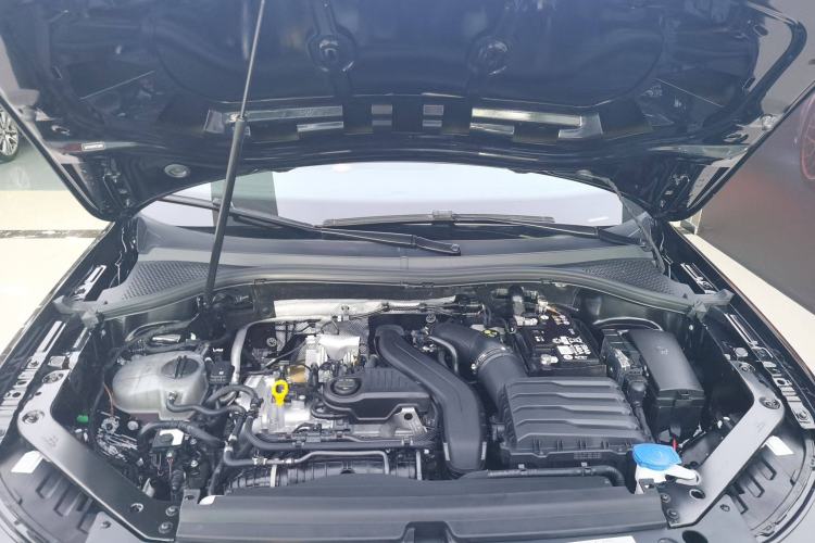 Used Volkswagen Tiguan L 2024 300TSI Automatic Two-Wheel Drive Smart Edition
