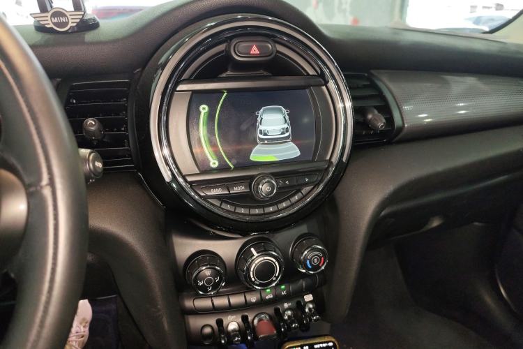 Used  MINI 2016 1.5T COOPER Five-Door Edition
