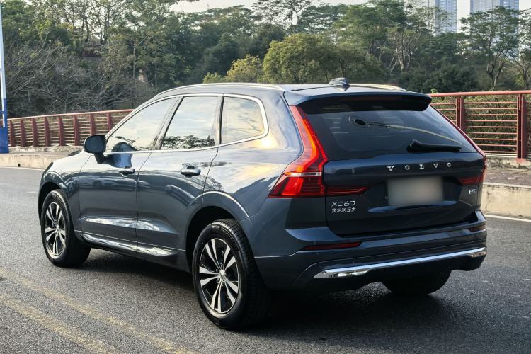 Used Volvo XC60 2023 B5 4x4 Smart Luxury Edition