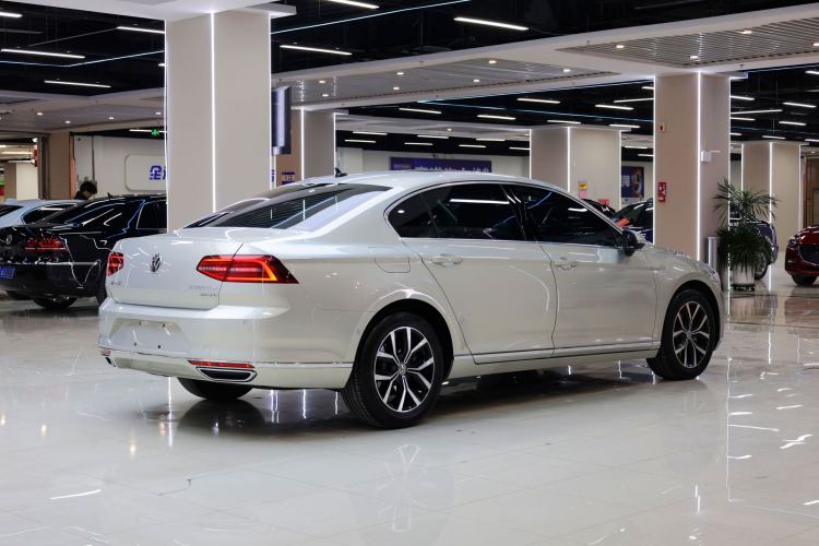 Used Volkswagen Magotan 2018 330TSI DSG Luxury Model