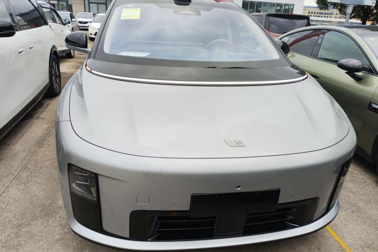 Used Li Auto Li Auto i8 2025 Standard Edition
