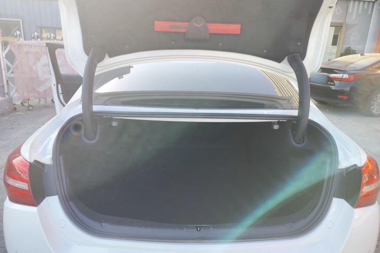 Used Hongqi H5 2019 30TD Dynamic Edition
