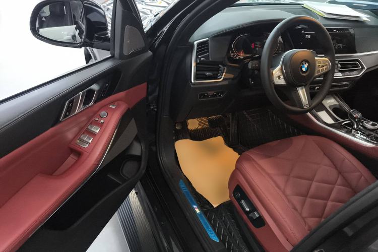 Used BMW X5 2022 xDrive 30Li M Sport Package
