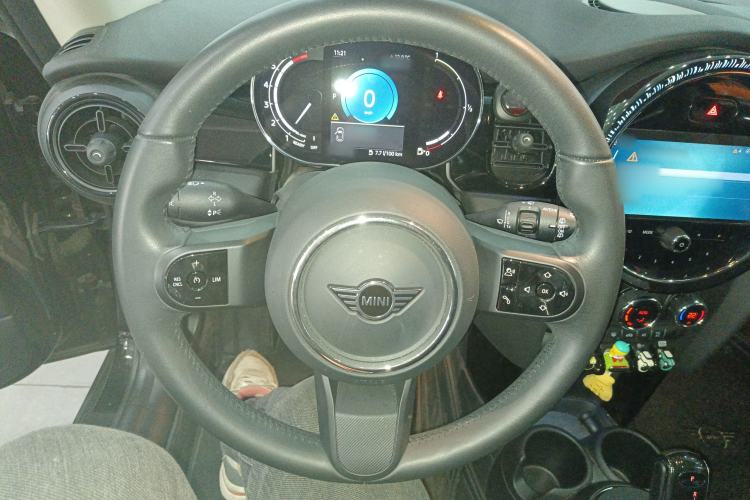 Used  MINI 2023 Updated 1.5T COOPER Artist
