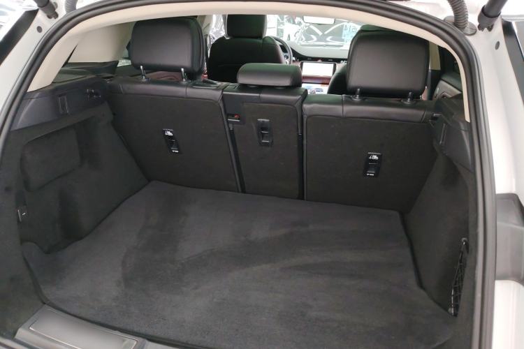 Used Land Rover Range Rover Evoque 2021 Range Rover L 249 PS R-Dynamic SE Luxury Edition
