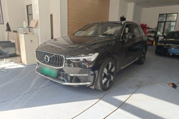 Used Volvo XC60 New Energy 2025 Plug-in Hybrid Long-Range All-Wheel Drive Smart Luxury Edition