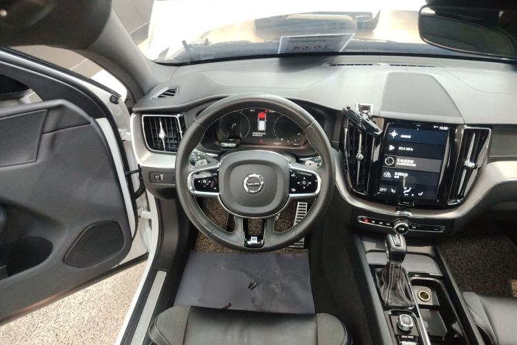 Used Volvo XC60 2020 T5 4x4 Smart & Dynamic Sport Edition