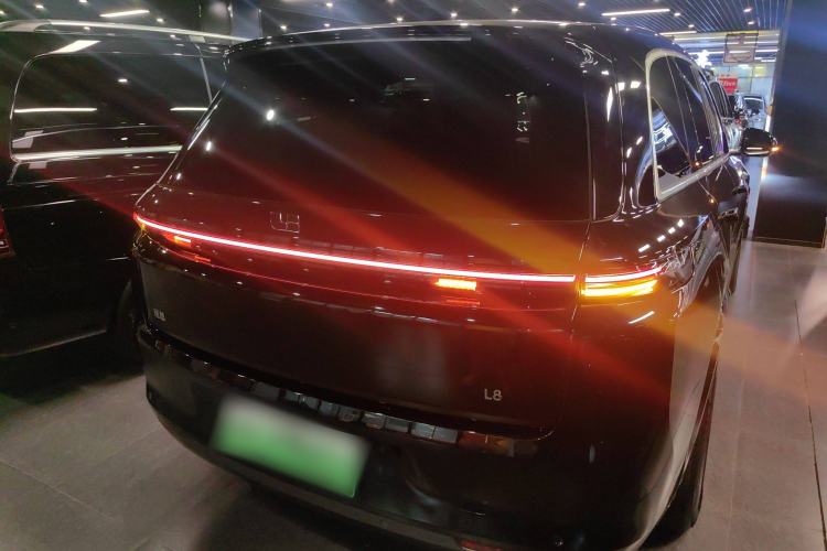 Used Li Auto L8 2023 Pro Model
