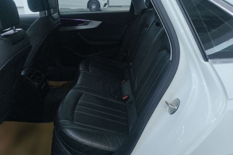 Used Audi A4L 2020 40 TFSI quattro Luxury Dynamic Model