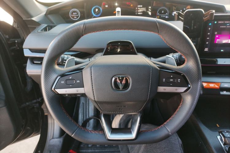 Used Changan UNI-V 2022 1.5T Prestige Version
