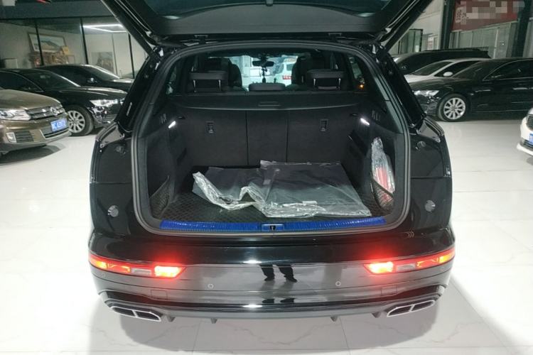 Used Audi Q5L 2023 40T Luxury Dynamic Model
