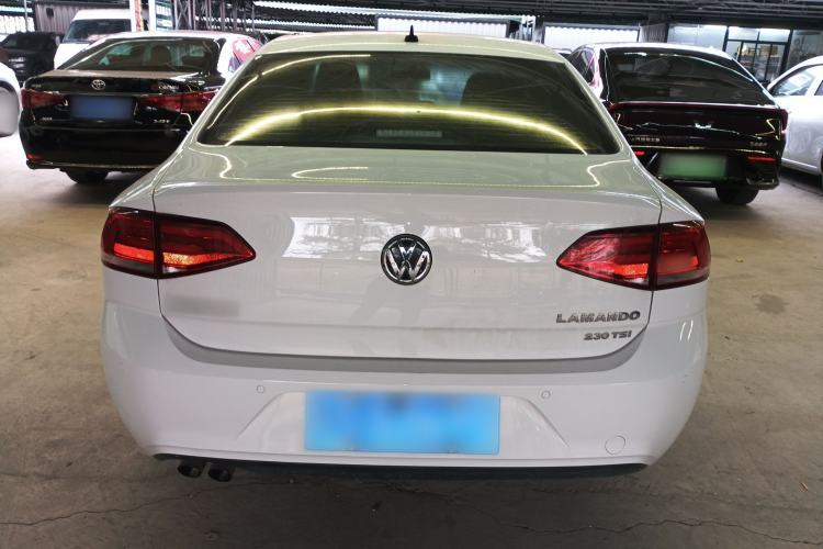 Used Volkswagen Lamando 2018 230TSI DSG Fashion Edition
