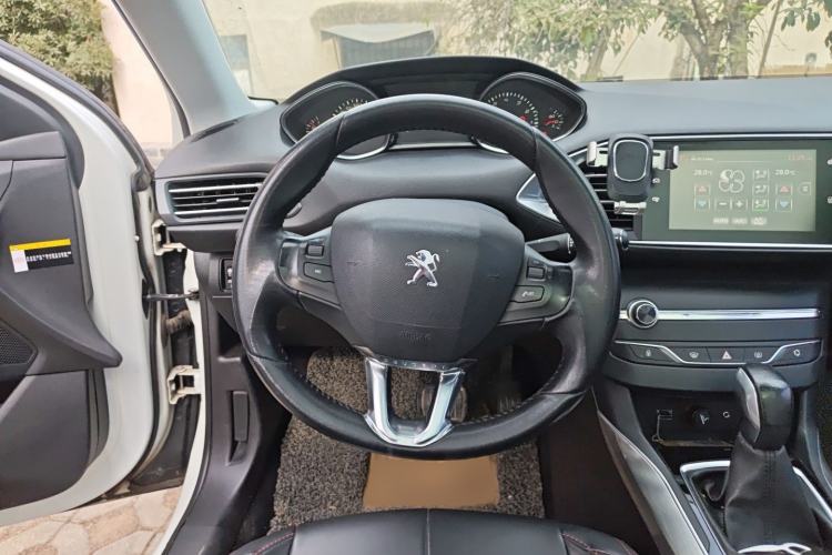 Used Peugeot 308S 2015 1.6T Automatic Jingchi Edition
