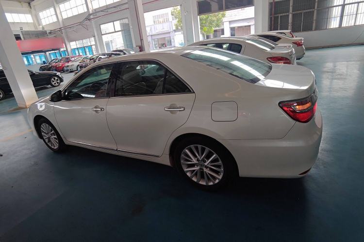 Used Toyota Camry 2015 2.5G Luxury Navigation Edition
