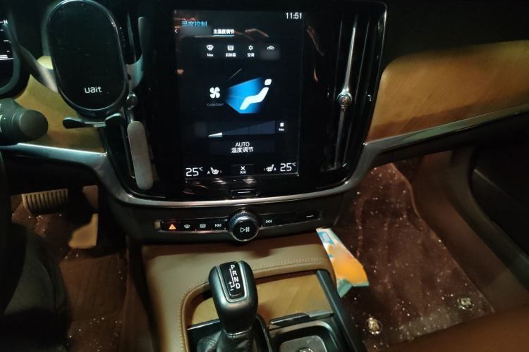 Used Volvo S90 2019 T5 Zhiyi Edition
