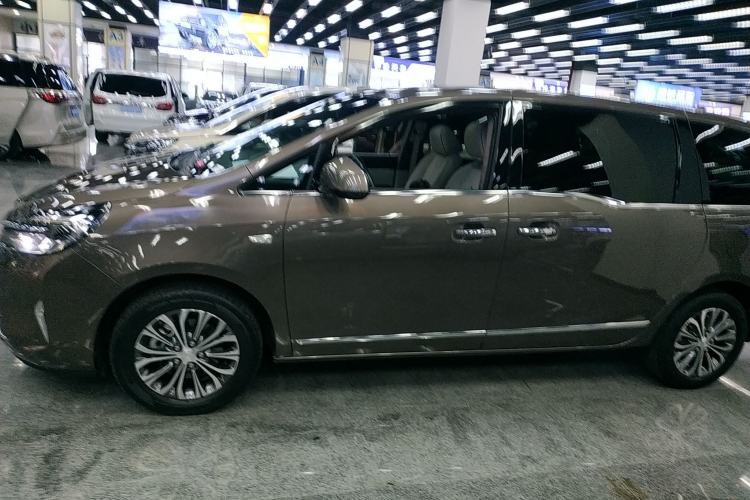 Used Buick GL8 2022 Land Business Class 652T Luxury Model
