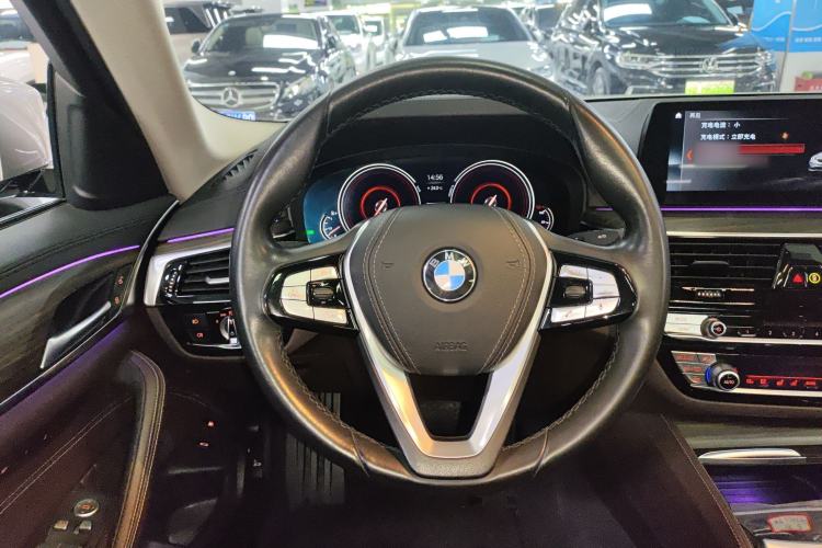 Used BMW 5 Series New Energy 2019 530Le Luxury Package
