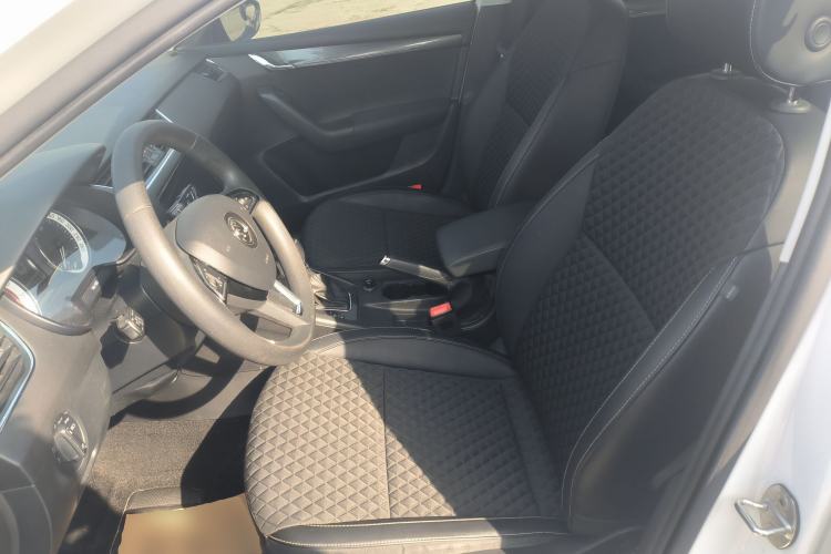 Used Skoda Octavia 2019 TSI280 DSG Luxury Edition Station Wagon China VI Standard
