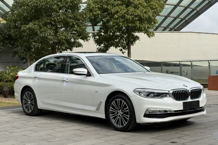 Used BMW 5 Series 2018 Facelifted 530Li Luxury Edition Premium Package
