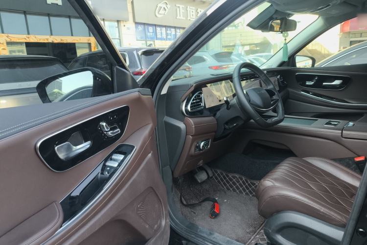 Used  Lanyue 2023 400T Two-Wheel Drive Starry Edition 7-Seater
