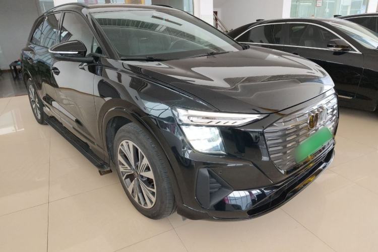 Used Audi Q5 e-tron 2023 40 e-tron Shining Edition Mecha Kit
