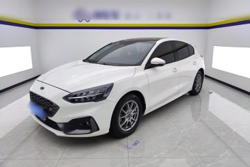 Used Ford Focus 2021 Hatchback EcoBoost 180 Automatic Titanium Edition