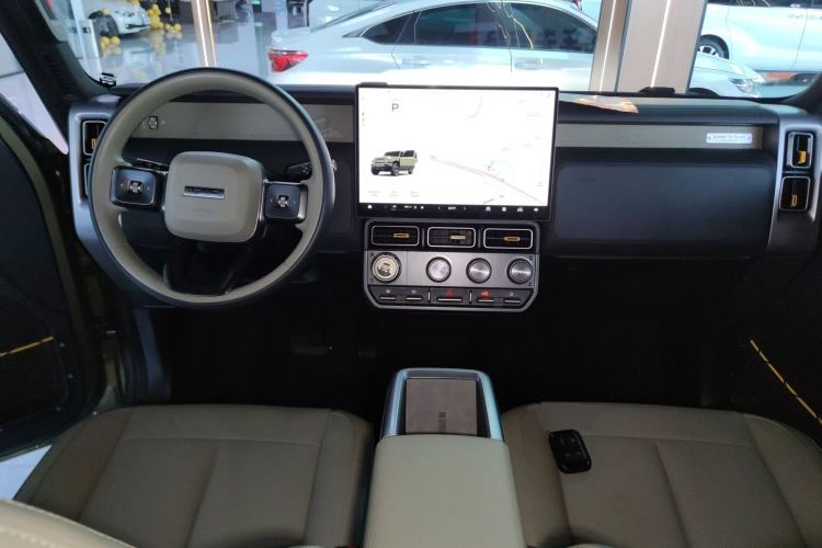 Used  V23 2025 501 Four-Wheel Drive Intelligent Driving Version