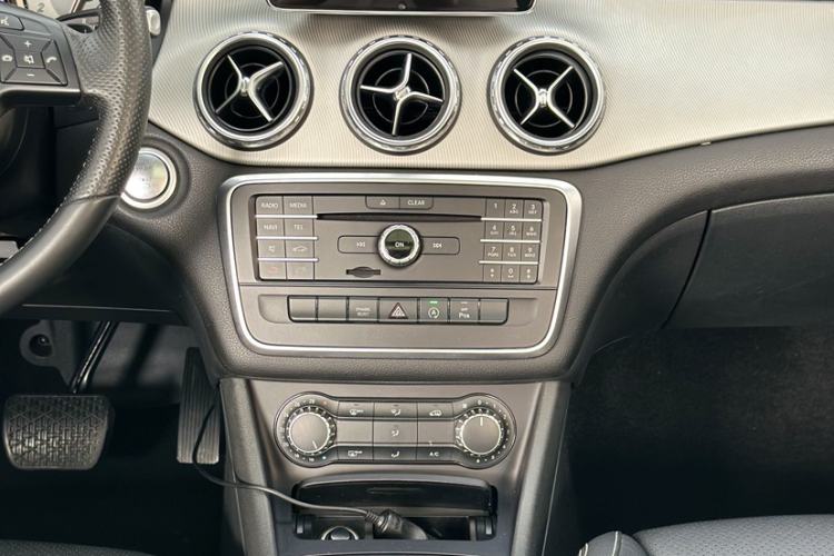 Used Mercedes-Benz GLA 2016 GLA 200 Fashion Model