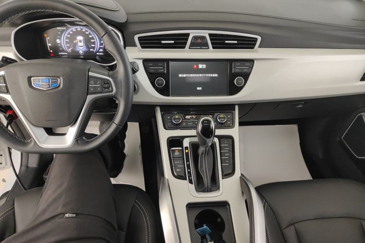 Used Geely Auto Emgrand X7 Sport 2018 1.8TD Automatic Two-Wheel Drive Smart Connect 4G Internet Edition