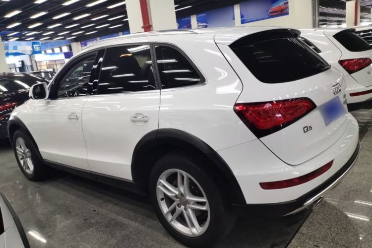 Used Audi Q5 2017 Plus 40 TFSI Technology Model
