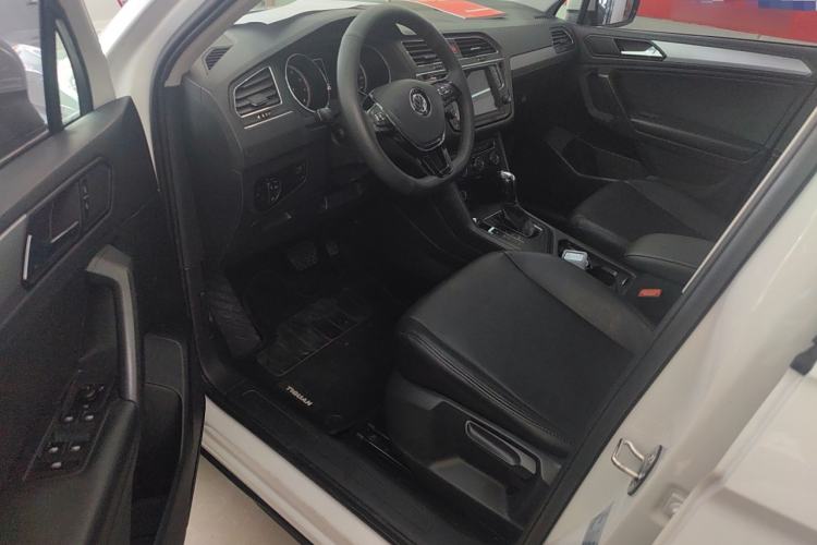 Used Volkswagen Tiguan L 2017 330TSI Automatic Two-Wheel Drive Luxury Edition
