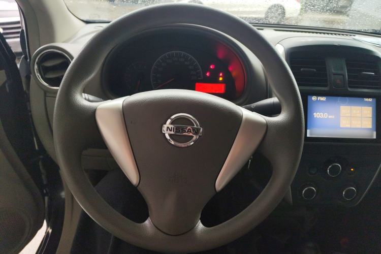 Used Nissan Sunny 2015 1.5XE Manual Comfort Edition