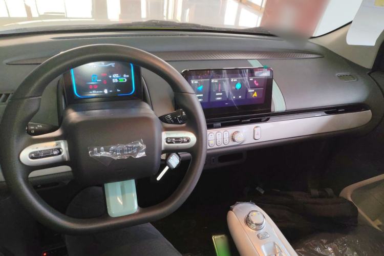 Used  Lumin 2025 205 km Xiangqin Version