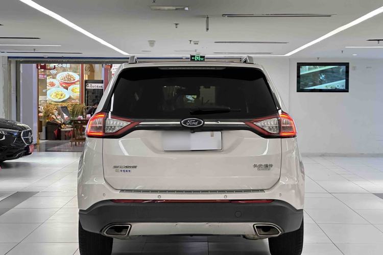 Used Ford Edge 2015 2.0T GTDi Two-Wheel-Drive High-Line Version
