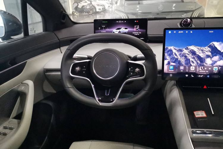 Used Hima Luxeed S7 2024 Max RS
