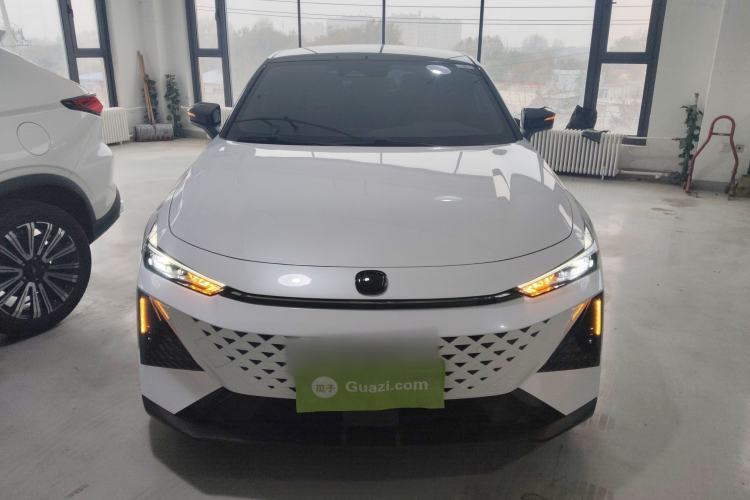 Used Changan UNI-V 2024 1.5T Prestige Edition
