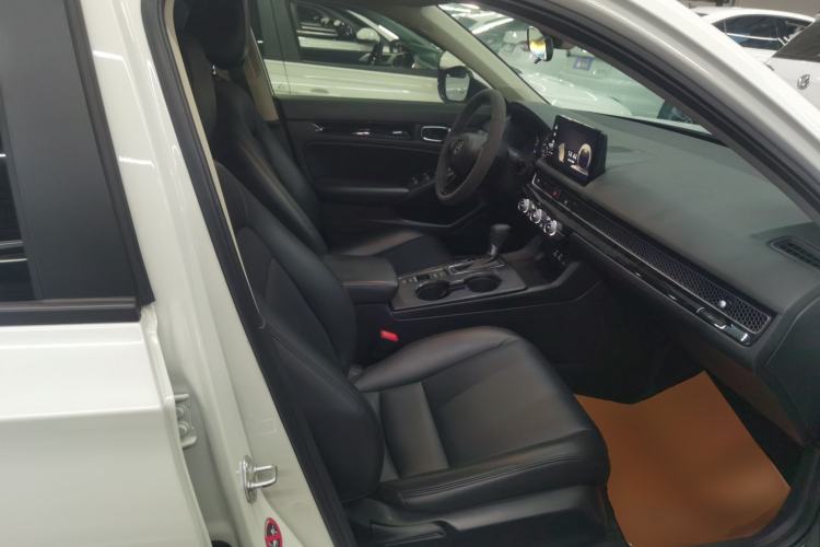 Used Honda Civic 2023 240TURBO CVT Dynamic Edition
