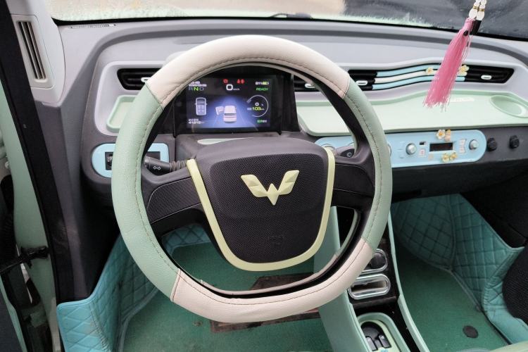 Used Wuling Hongguang MINIEV 2021 Macaron Sandwich Model 170 km Lithium Ternary