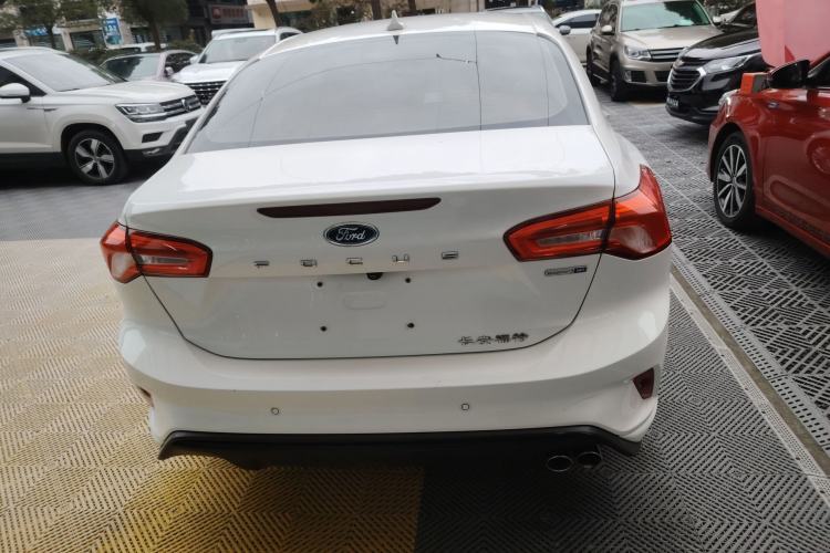 Used Ford Focus 2020 Sedan EcoBoost 180 Automatic Trend Edition
