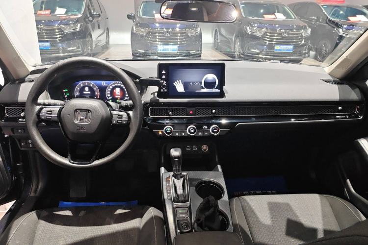 Used Honda Civic 2023 240TURBO CVT Dynamic · Center Stage Special Edition
