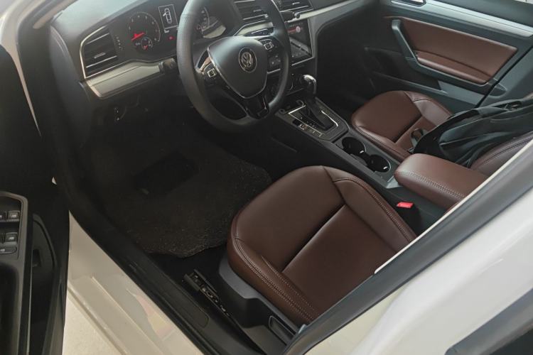 Used Volkswagen Lamando 2021 230TSI DSG Fashion Edition
