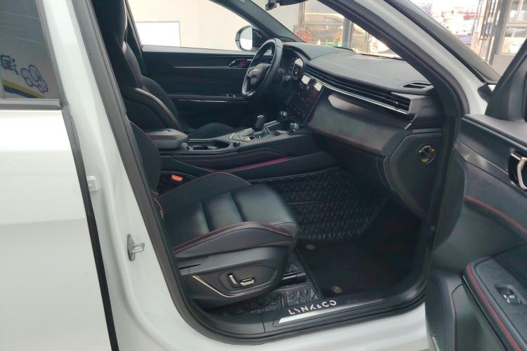 Used Lynk & Co 05 2020 2.0TD Four-Wheel Drive HypeHalo
