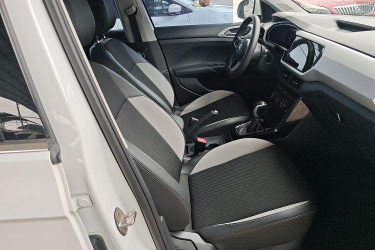 Used Volkswagen Tacqua 2021 200TSI DSG JoyConnect Edition