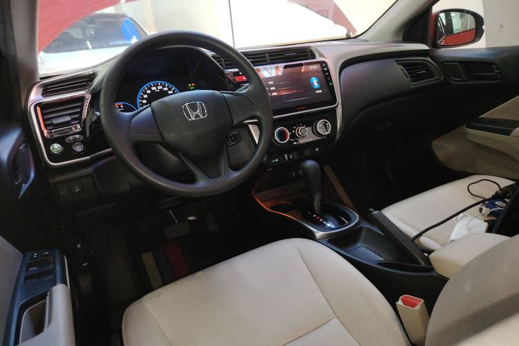Used Honda City 2015 1.5L CVT Luxury Edition
