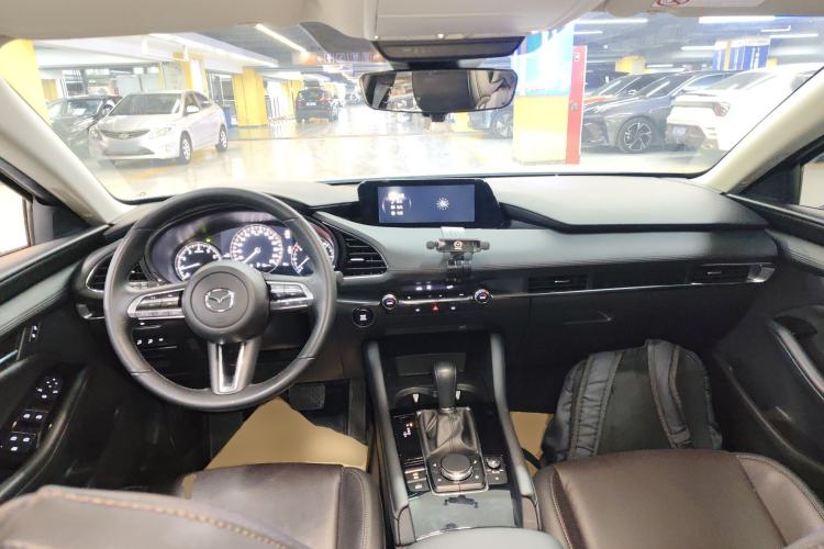 Used Mazda Mazda 3 Axela 2023 2.0L Automatic ZhiZhen Edition