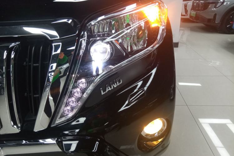 Used Toyota Prado 2014 2.7L Middle East Version Parallel Import
