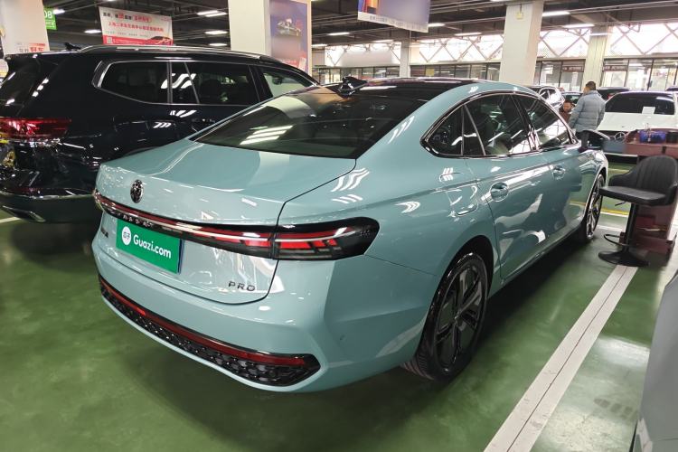 Used Volkswagen Passat 2025 Pro 380TSI Starry Dragon Luxury Edition
