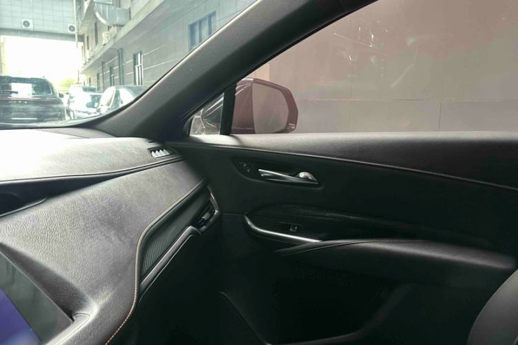 Used Cadillac XT4 2018 28T Two-Wheel Drive Luxury Sport Model
