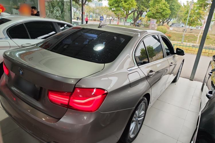 Used BMW 3 Series 2016 320Li Ambition Model
